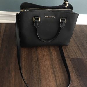 Micheal Kors Savannah Medium Saffiano